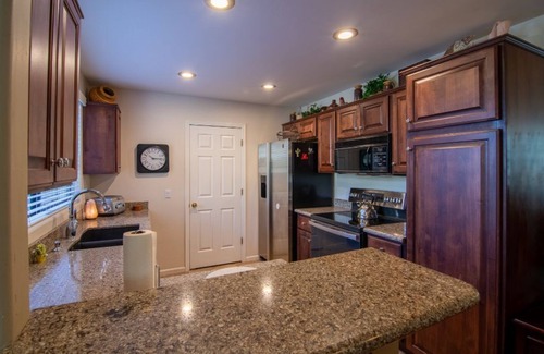 Mesa Condo | SALE-50% DISCOUNT/J, Ju, A, S/Park Centre Casitas-MESA Gar. EV Chg/28-DAY MIN