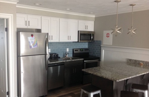 Northeast Virginia Beach Condo | Salida del Sol, North End Va Beach A 3 MINUTE WALK TO THE BEACH