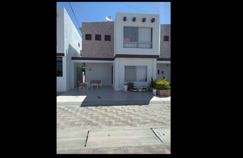 Salinas House | Salinas - Ocean Front Townhouse