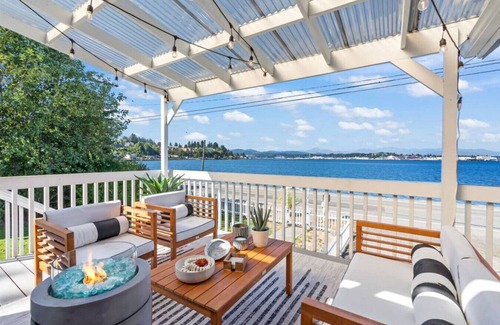 Retsil Apartment | Salish Sea Cottage-2 BR Waterfront in Port Orchard