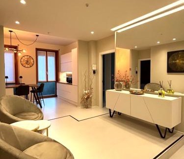 Centro Storico House | Salotto Santa Franca