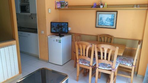 Salou City Centre Apartment | Salou Apartment, Port Aventura, beaches, pool