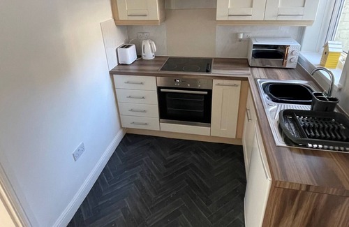 Brotton House | Saltburn Edge - Cosy three bed terrace 5 minutes from the beach