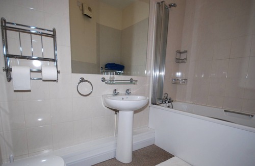 Loftus Apartment | Saltburn Holidays 1 Park View