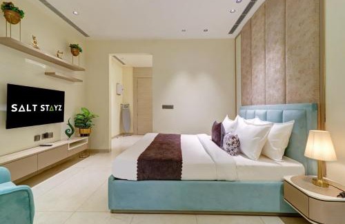 Sector 62 Hotel | Saltstayz Trinity - Chandigarh Mohali