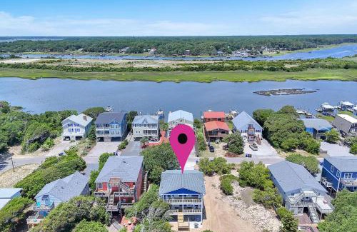 Oak Island House | Saltwater Gospel by Oak Island Accommodations