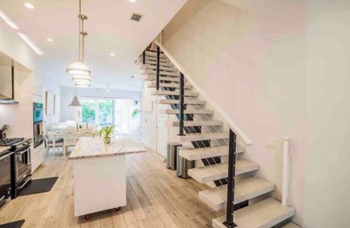Central Sarasota House | Saltwater Pool+Hot Tub, Grill, Walk Downtown