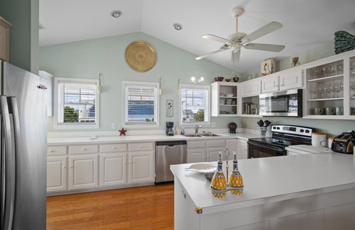 Holden Beach Condo | "Salty Winds" Beautiful 2 bed 2.5 bath home!