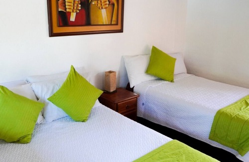 Yaruqui Hotel | Samariwasi airport hotel