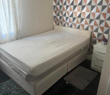 Brockley House | Sammie shaw double room
