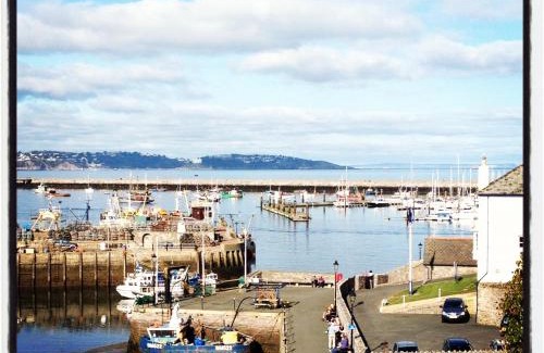 Brixham Bed & Breakfast | Sampford Harbour Side Guest House