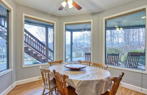 Lake Junaluska House | Samuel Court Cabin