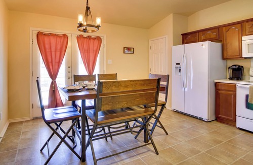 Southside House | San Antonio Abode w/Yard < 4 Mi to Lackland