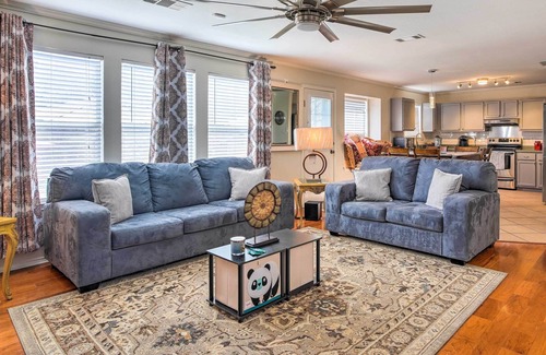 West San Antonio House | San Antonio House w/ Yard - 18 Mi to Downtown