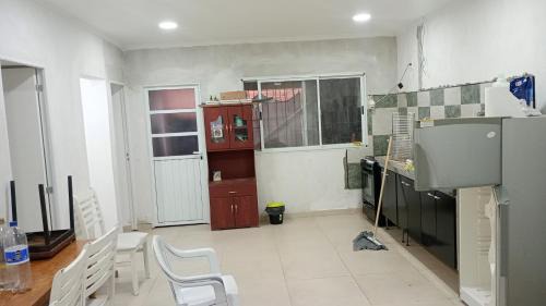 San Benito House | San Benito casa cerca del autódromo