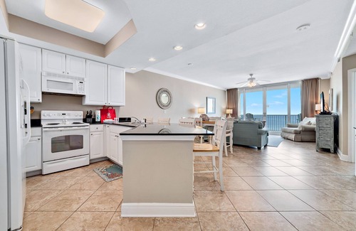Gulf Shores Condo | San Carlos 702- IN THE MIDDLE OF IT ALL, WALK TO EVERYTHING, DIRECT GULF FRONT TONS OF AMENITIES