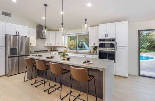 Poway House | San Diego Oasis, Pool, Yard, Private home