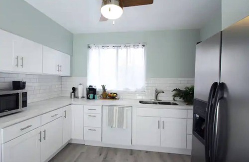 Stockton House | San Diego Urban Oasis. Spacious & best location.