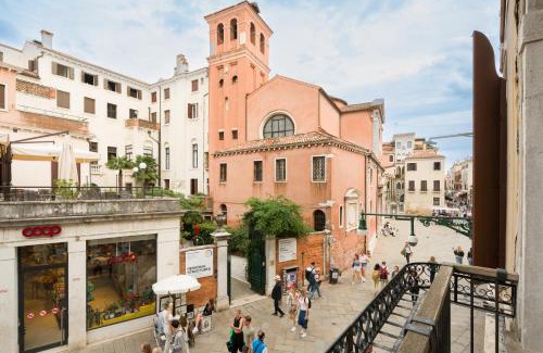 Cannaregio Apartment | San Felice Elegant by Sarlux