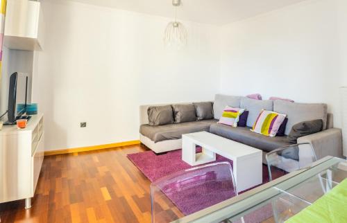 San Fernando Apartment | San Fernando Torres de la Caseria JP