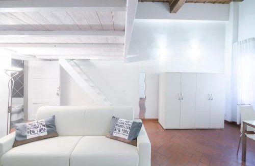 San Niccolo Apartment | San Niccolò Loft by Mmega