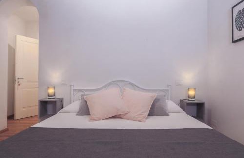 Lucca Historical Center House | San Pierino Charming Rooms