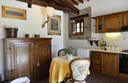 Sodo Apartment | San Pietro Glicine - Apartment with swimming pool