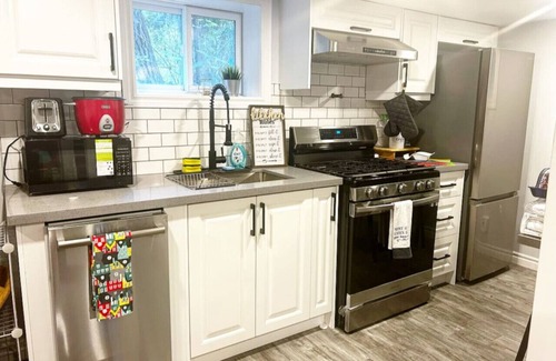Wasaga Beach Apartment | SAND 2 SKI - Private Beach Close to Blue Mountain!