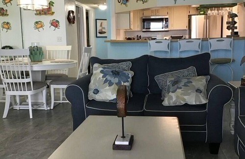Daytona Beach Shores Condo | Sand Dollar-Direct OCEANFRONT Condo- 2/2-Heated pool. Come enjoy the Paradise!
