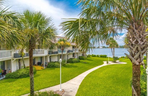 Villa Sabine Apartment | Sand Dollar East 201