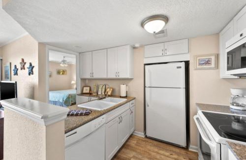 Fernandina Beach Apartment | Sand Dollar Villas 311 - Southern Comfort- Bdconly - Sandollarvr