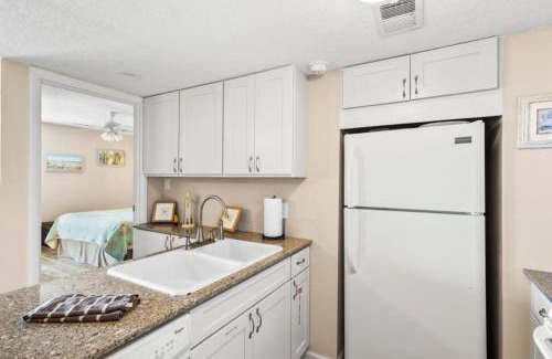 Fernandina Beach Apartment | Sand Dollar Villas 311 - Southern Comfort- Bdconly - Sandollarvr