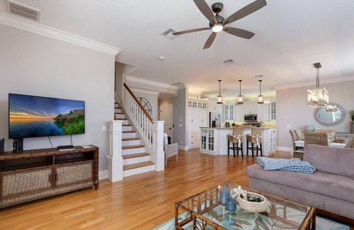 Holmes Beach House | Sand N Sea by Duncan Real Estate