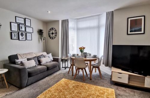Saltburn-by-the-Sea Apartment | Sandalwood Apartment - Saltburn by the Sea