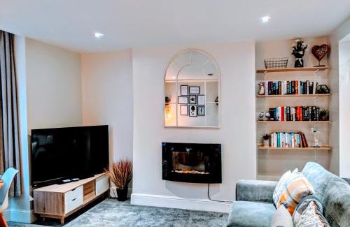 Saltburn-by-the-Sea Apartment | Sandalwood Apartment - Saltburn by the Sea