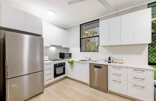 Nightcliff House | Sandalwood Oasis - Tropical Serenity near Waterfront