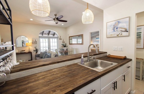 Historic Seaport Apartment | Sandbar Suite | 2 bed/2 bath apartment with patio overlooking Front Street