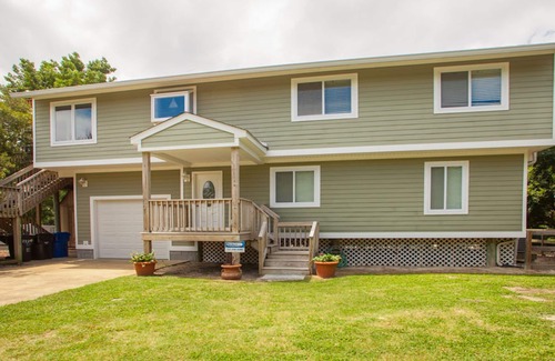 Sandbridge House | Sandbridge water lovers retreat with beach, pool, canal, and lakes to explore.