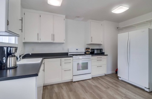 Beach Barber Tract Cottage | Sandcastle: 2 Bedroom, 1 Bath Cottage with secluded backyard and walking distance to beach.