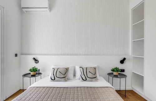 Thessaloniki Apartment | Sanders Arch - Pleasant 1-bdr Apt w Balcony