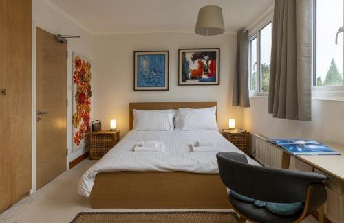 Kennington House | Sandford Meadow Guest House
