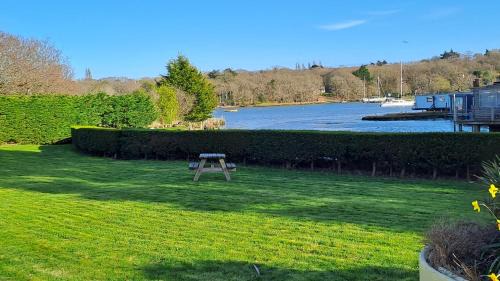 Ryde House | Sandown on The Creek