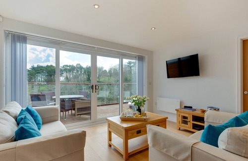 Brixham Apartment | Sandpiper 2 - Two Bedroom Apartment, Sleeps 4