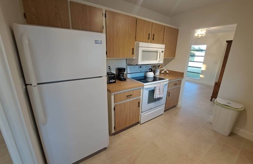 Port Saint Lucie House | Sandpiper Bay Breeze On A Lake By The Golf Course (Club Med Area)