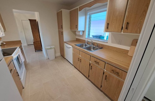 Port Saint Lucie House | Sandpiper Bay Breeze On A Lake By The Golf Course (Club Med Area)
