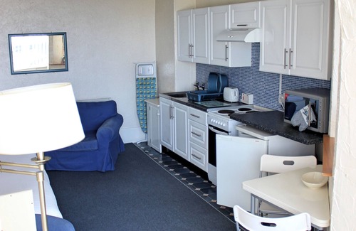 South Shore Apartment | Sandpiper Holiday Apartments
