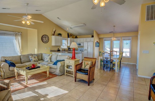 Surf City House | "Sandpiper Landing" Oceanfront Home - Best location on the island!