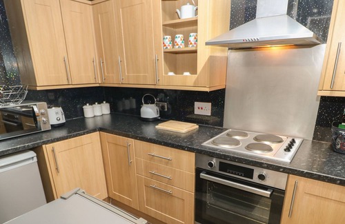 Ashington Cottage | SANDPIPER RETREAT, family friendly, with a garden in Ashington