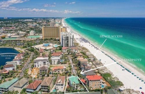 Destin House | Sandprint Cinema