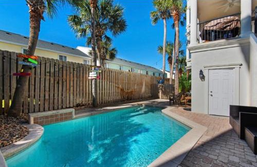 Destin House | Sandprint Cinema